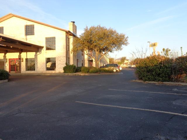 Fredericksburg Inn and Suites