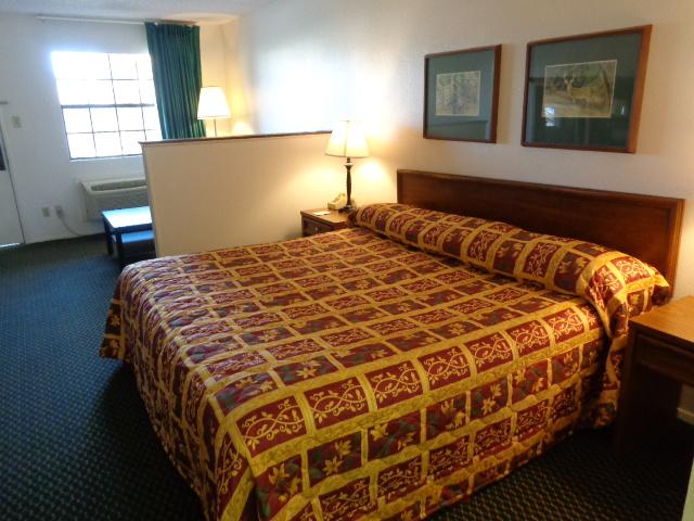 Fredericksburg Inn and Suites